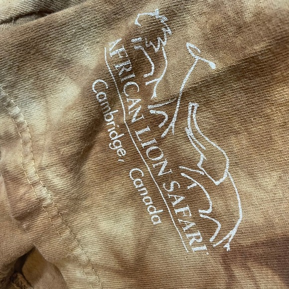 The Mountain African Lion Safari XL Graphic T Shirt Brown Tie Dye Menswear - Picture 3 of 7